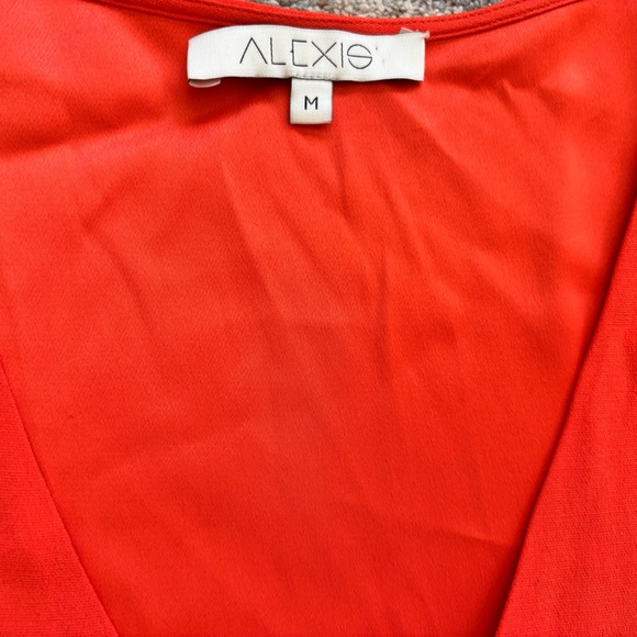 ALEXIS Vibrant Red Long Sleeve Dress Size Medium Sexy Trendy Fun Flirty Chic - Picture 4 of 7